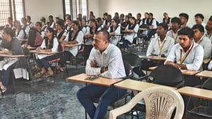 Guest Lecture on “Software Engineering Beyond the Classroom”